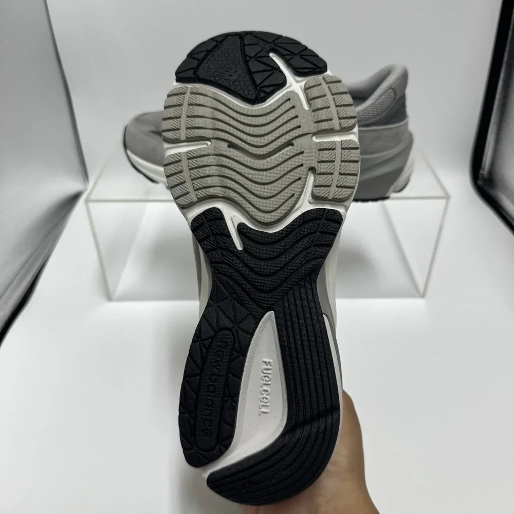 New Balance FuelCell 990v6 GC990GL6 Grey Size 6.5 / 8 Women's Brand New Shoes